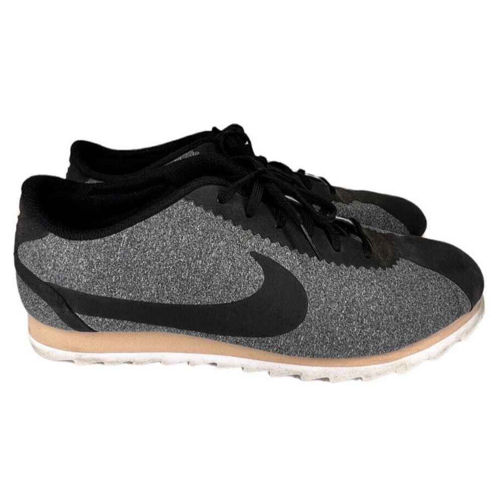 NIKE Women's‎ Cortez Ultra Sneakers Gray/Black - Size 10